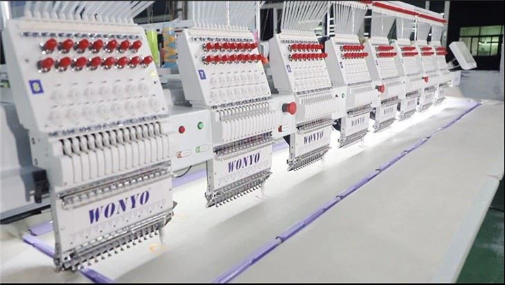Tajima stil ta 'Veloċità Għolja 8 Rakkmu Magna Kompjuterizzata 9 Kuluri 400 * 450 Mm